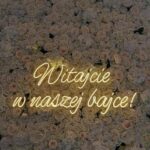 Neon Witajcie w naszej bajce napis led do pokoju dziecka i na wesele