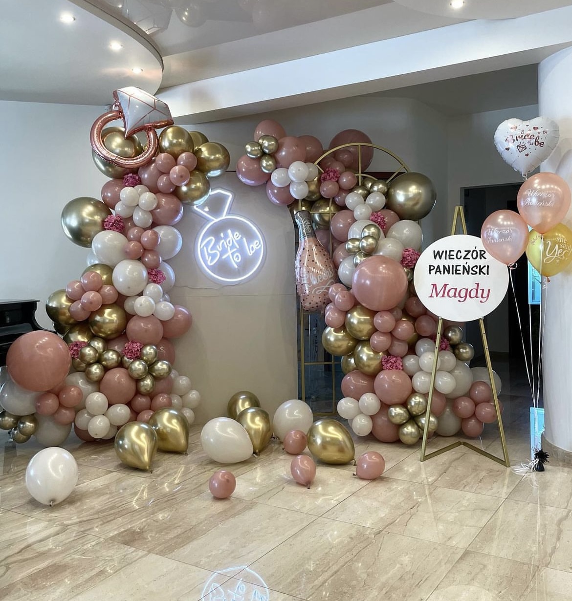 Neon LED "Bride to be"