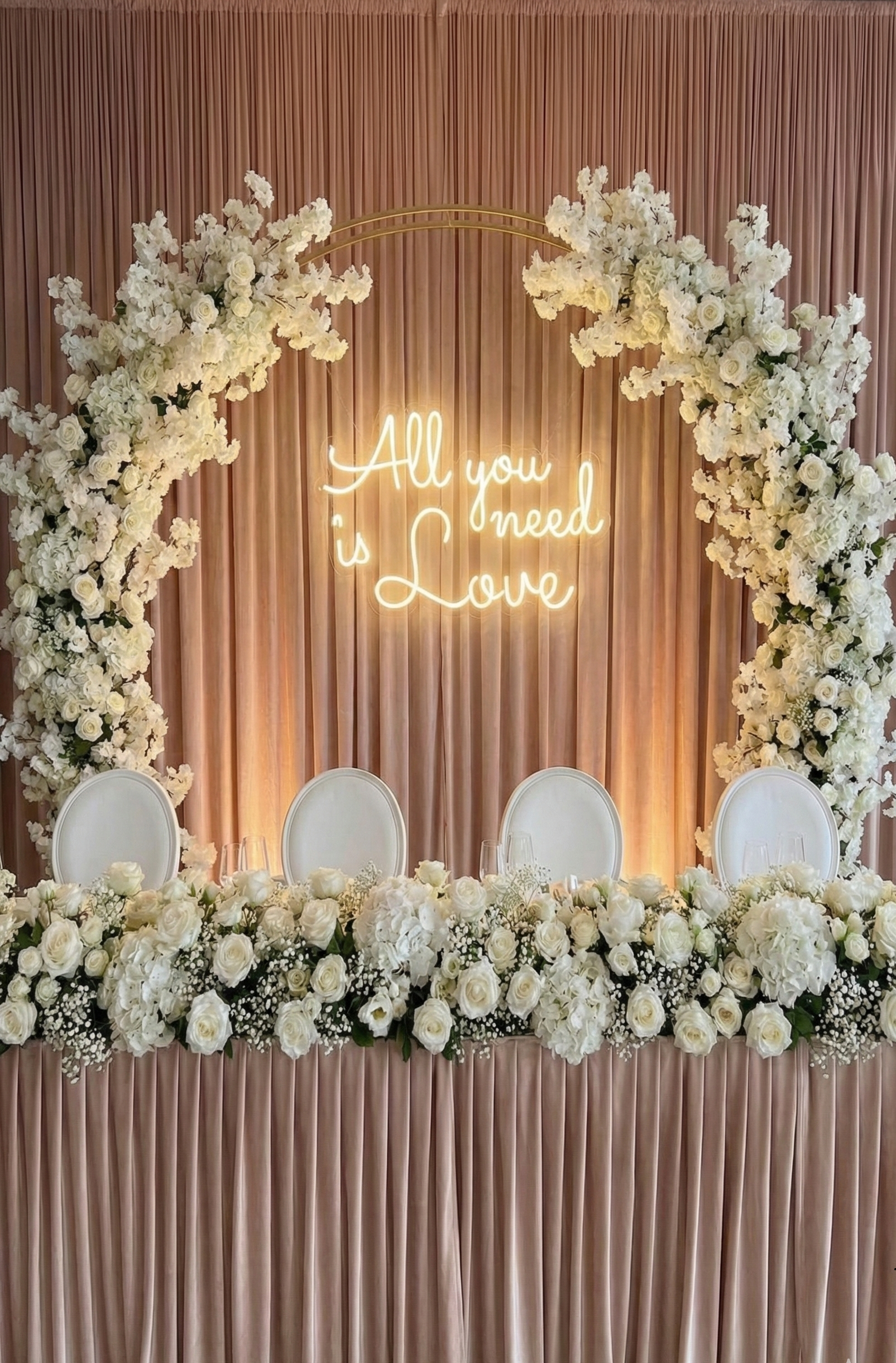 Neon LED "All you need is love"